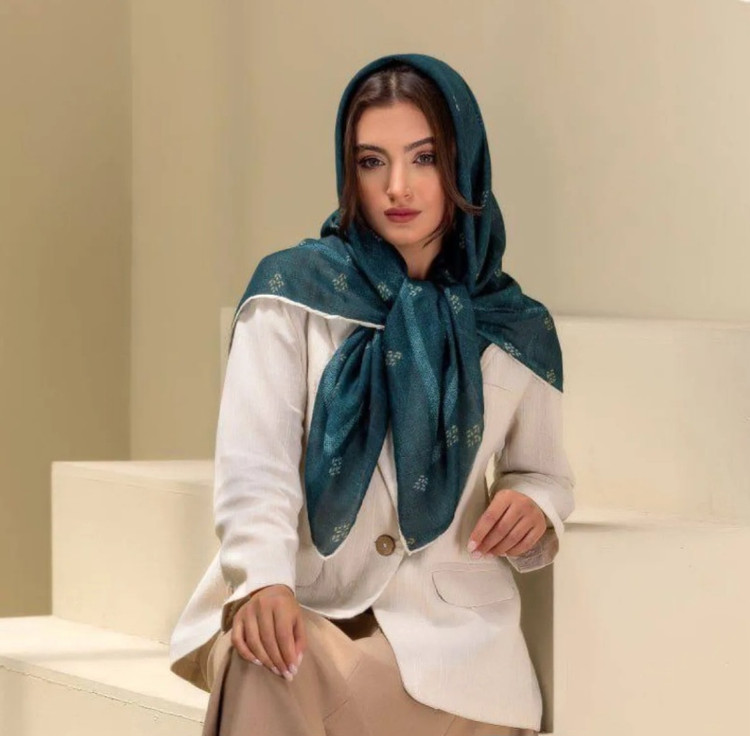 شال و روسری خاص زنانه و دخترانه