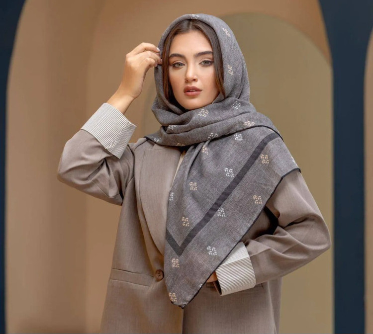 خرید شال و روسری حضوری و آنلاین