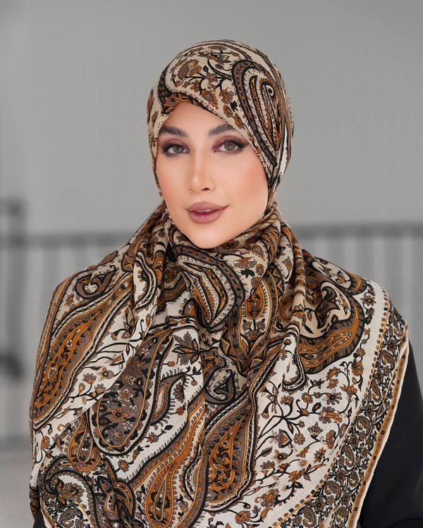 روسری قواره ۱۴۰ دور دست دوز