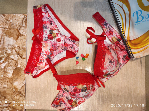 تنوع ست شورت و سوتین