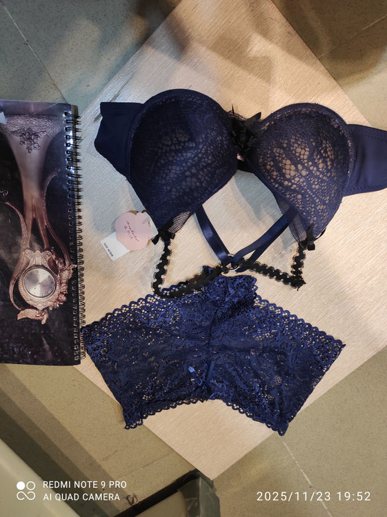 تنوع ست شورت و سوتین