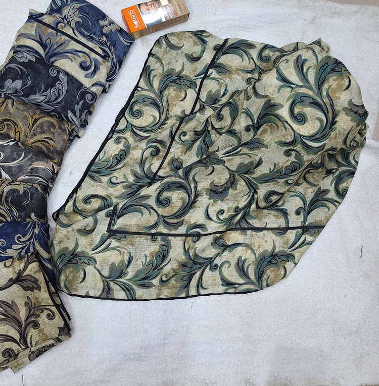 تنوع رنگبندی و طرح بندی شال و روسری زنانه