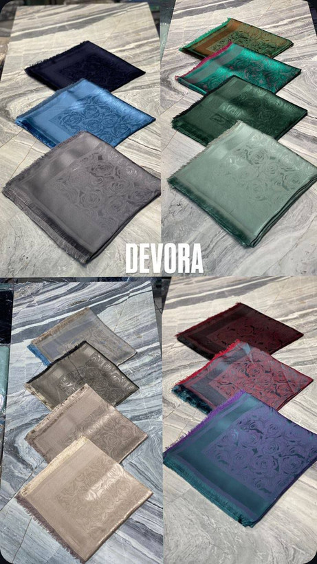 تنوع در رنگ بندی شال و روسری