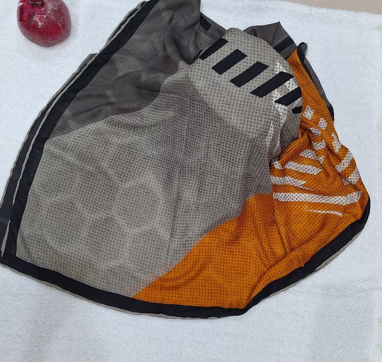 خرید آنلاین شال و روسری