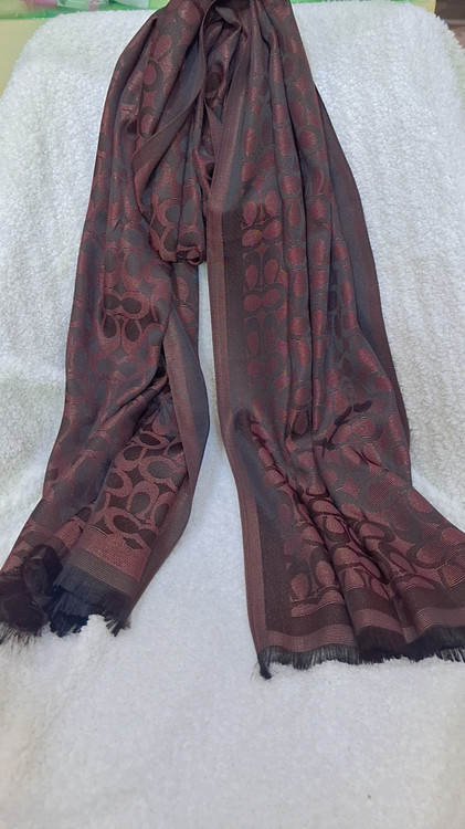 انواع محصولات شال و روسری ۲۰۲۵