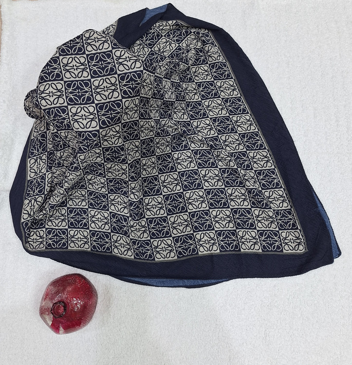 انواع شال و روسری زنانه در طرح های متنوع