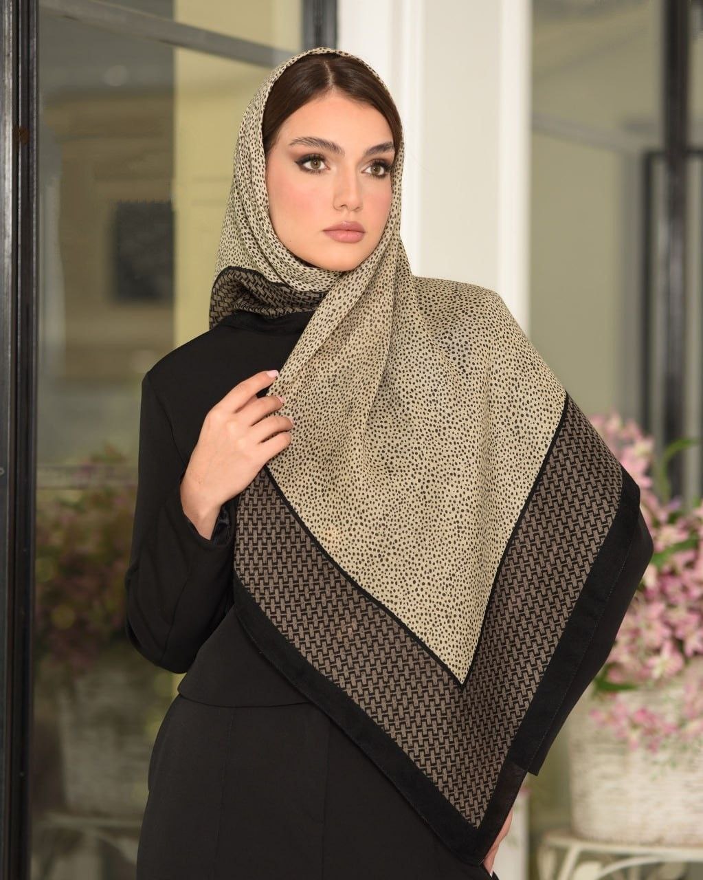 روسری نخ پنبه طرح سنگی