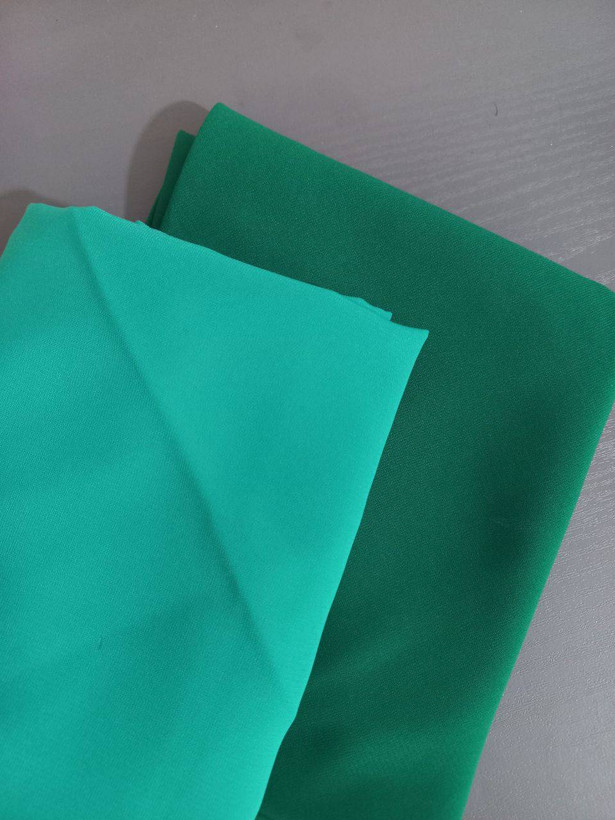 مقنعه کرپ رنگی