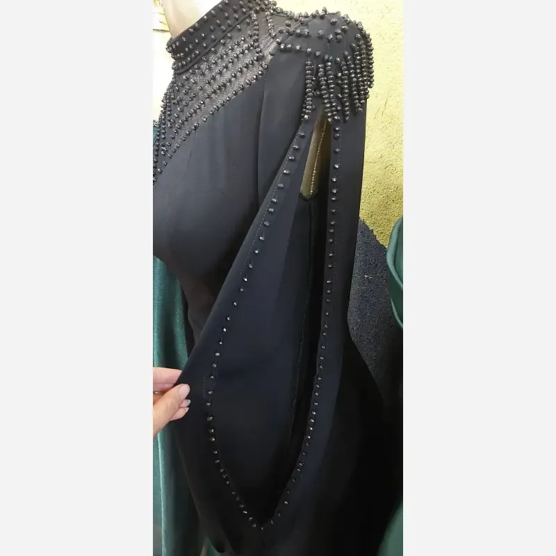 ماکسی مجلسی زنانه کرپ دالقیچ سنگدوزی کریستال قد 155 رنگ مشکی و سرمه ای سایزبندی