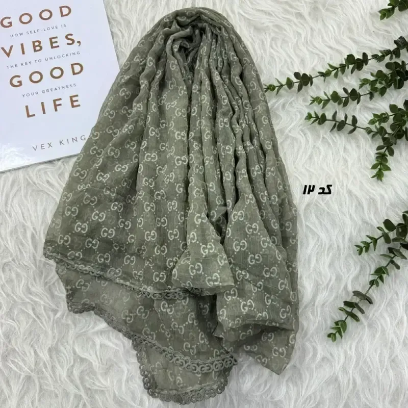 شال حریر مجلسی طرح گوچی قواره 190 در 80 سانتیمتر کد 1964